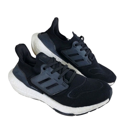 Adidas Ultraboost 22 Running Sneaker Shoes Wmns Sz 6 Black White Lace-Up GX5591 - Picture 3 of 16